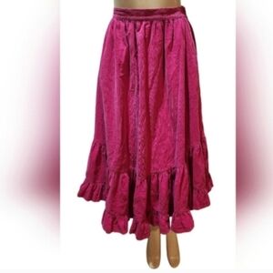Made In The Shade Vintage Pink Corduroy Maxi length skirt with ruffles. Sz.7